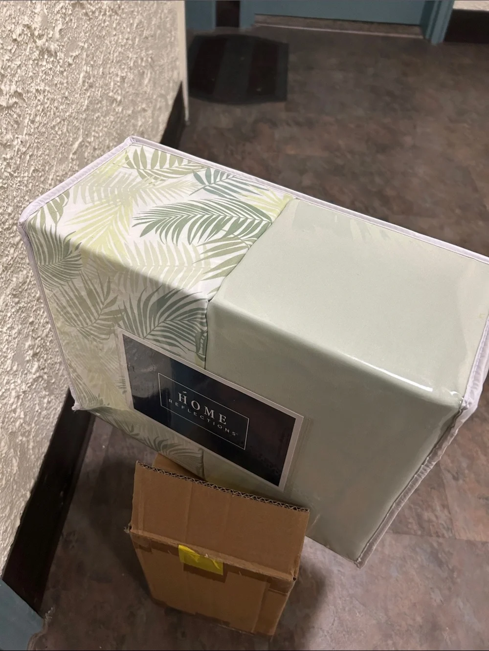 Home Reflections KING SIZE Tropical Leaf & Sage Green DOUBLE SHEET SET NEW w BOX